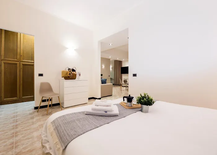 Casaviva - Elegant Bilo With Shared Pool In Nervi * Genova