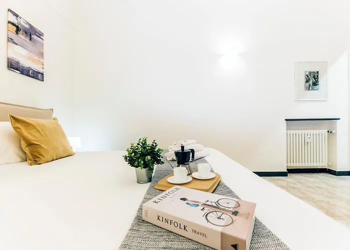 Casaviva - Elegant Bilo With Shared Pool In Nervi