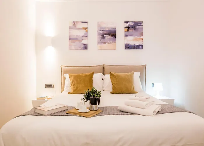 Casaviva - Elegant Bilo With Shared Pool In Nervi