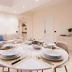Casaviva - Elegant Bilo With Shared Pool In Nervi 热那亚