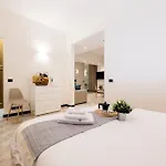 Casaviva - Elegant Bilo With Shared Pool In Nervi * 热那亚