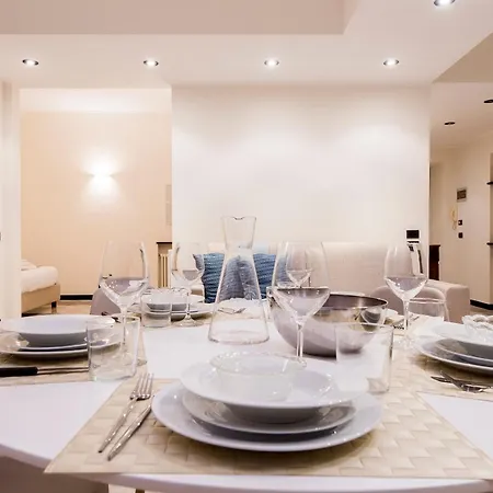 Casaviva - Elegant Bilo With Shared Pool In Nervi 제노바